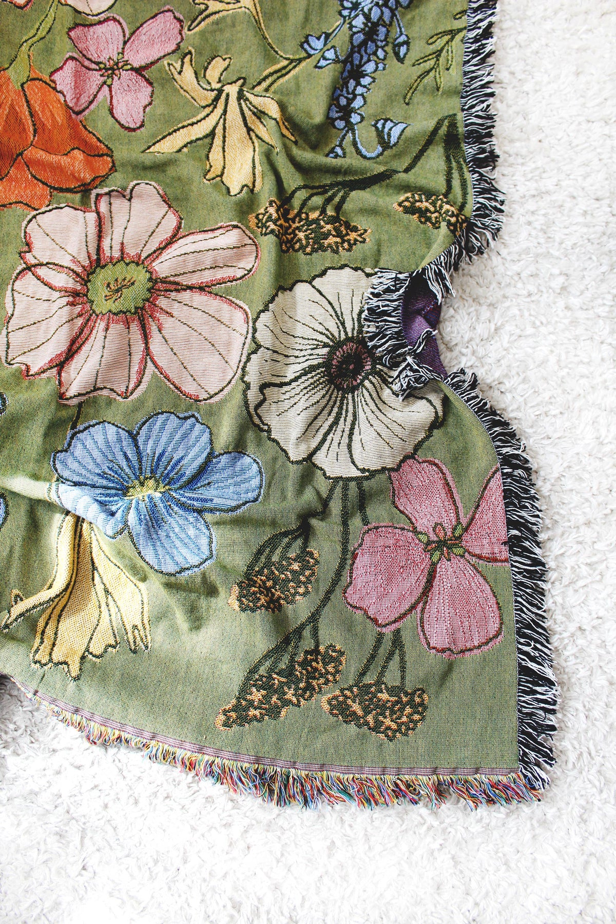 Wild Flowers Tapestry Blanket
