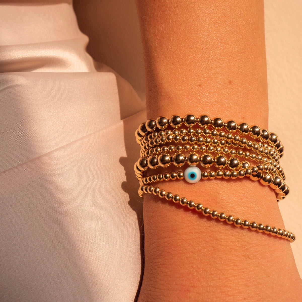 EVIL EYE BEAD BRACELET