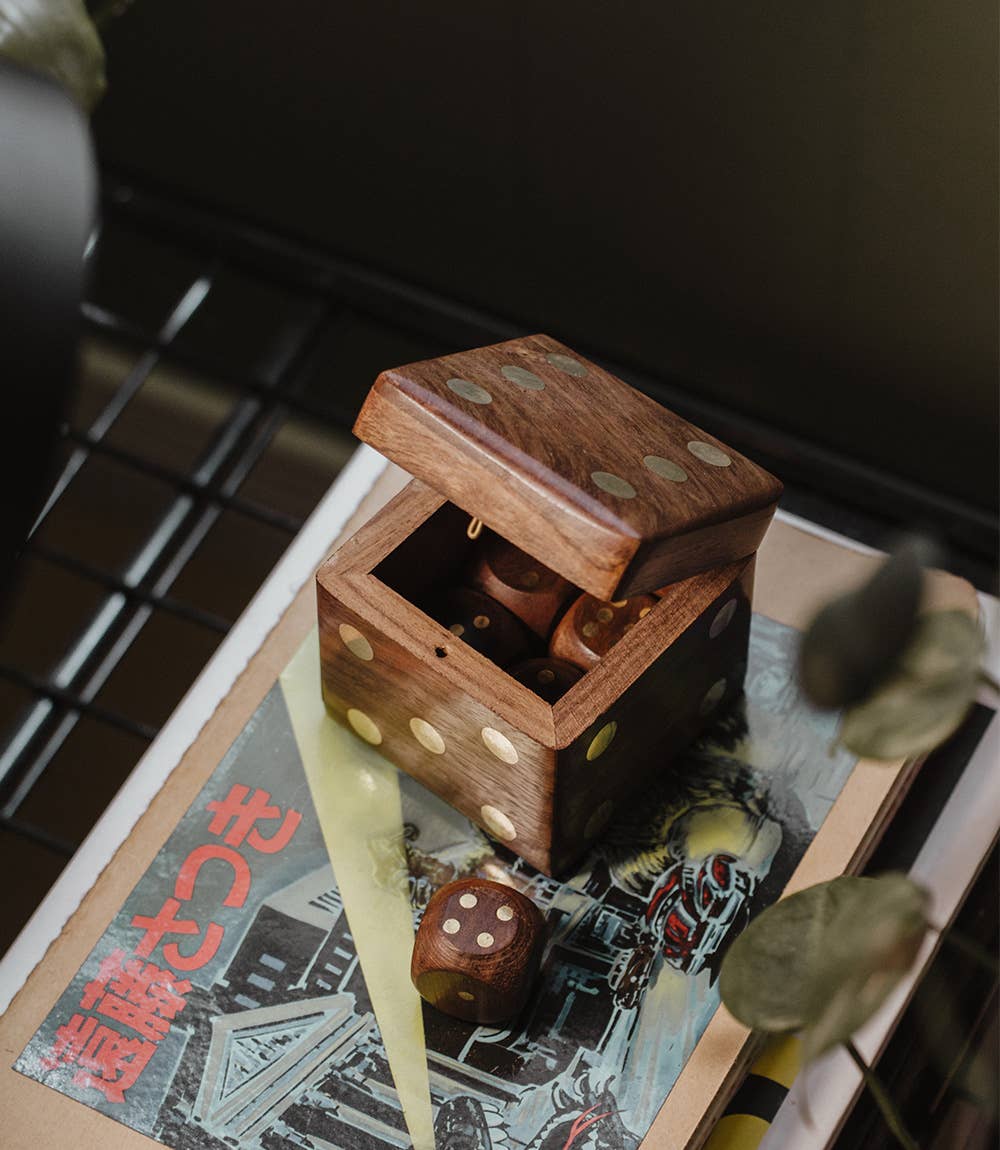 5 Dice Wood Box Set