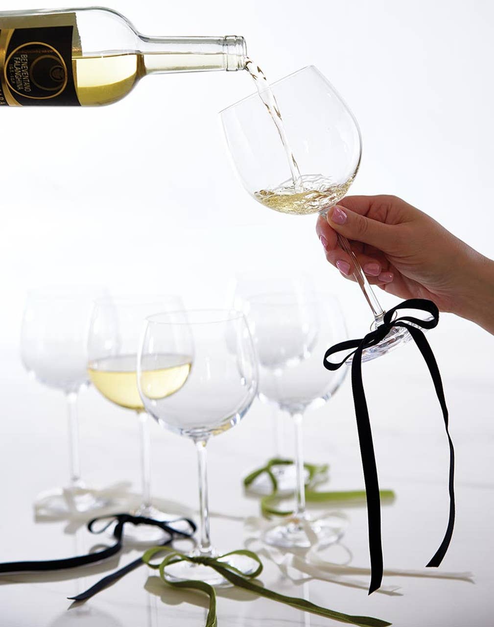 Velvet Bow Wine Charms - Green