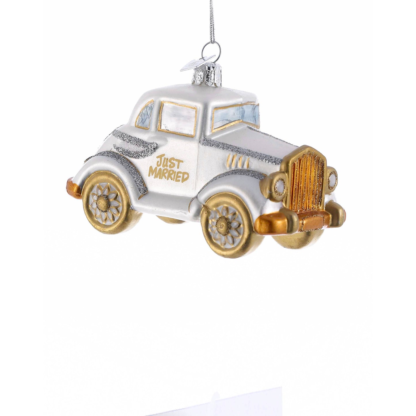 Just married wedding car ornament